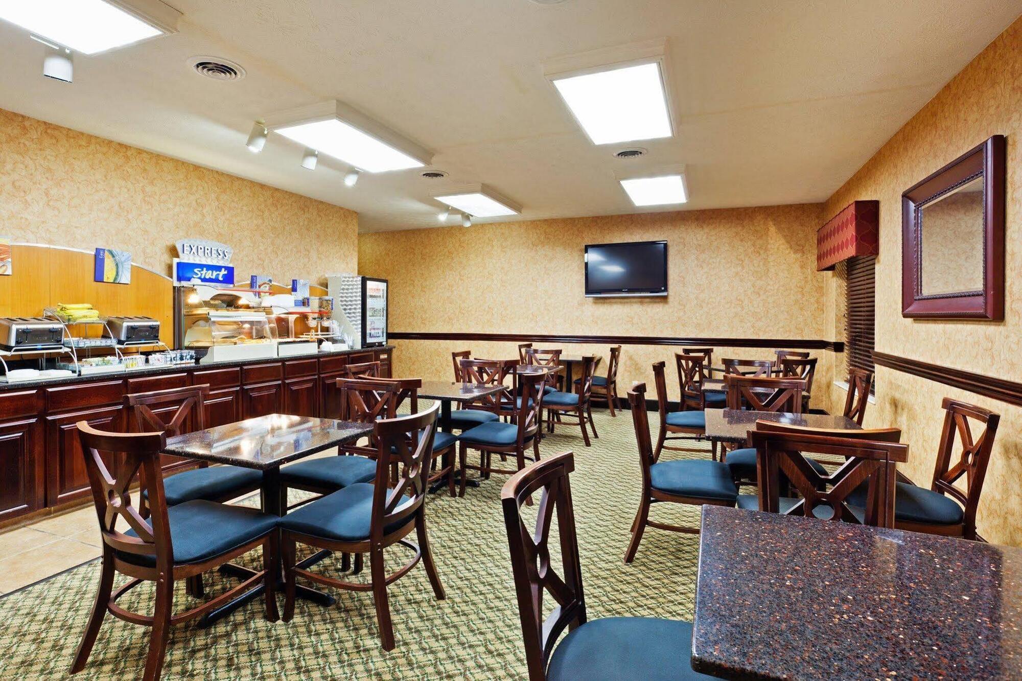 Holiday Inn Express Dandridge, An Ihg Hotel Exterior foto